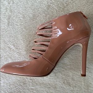 ISO Sarah Jessica Parker pink patent strappy Almond toe heels size 10 1/2 or 11